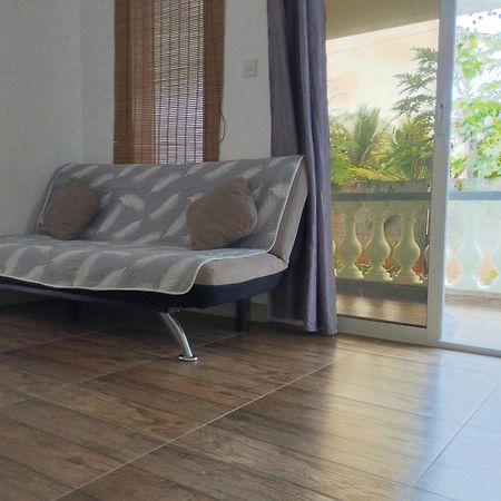 Dovass Self Catering Apartments 타카마카 외부 사진