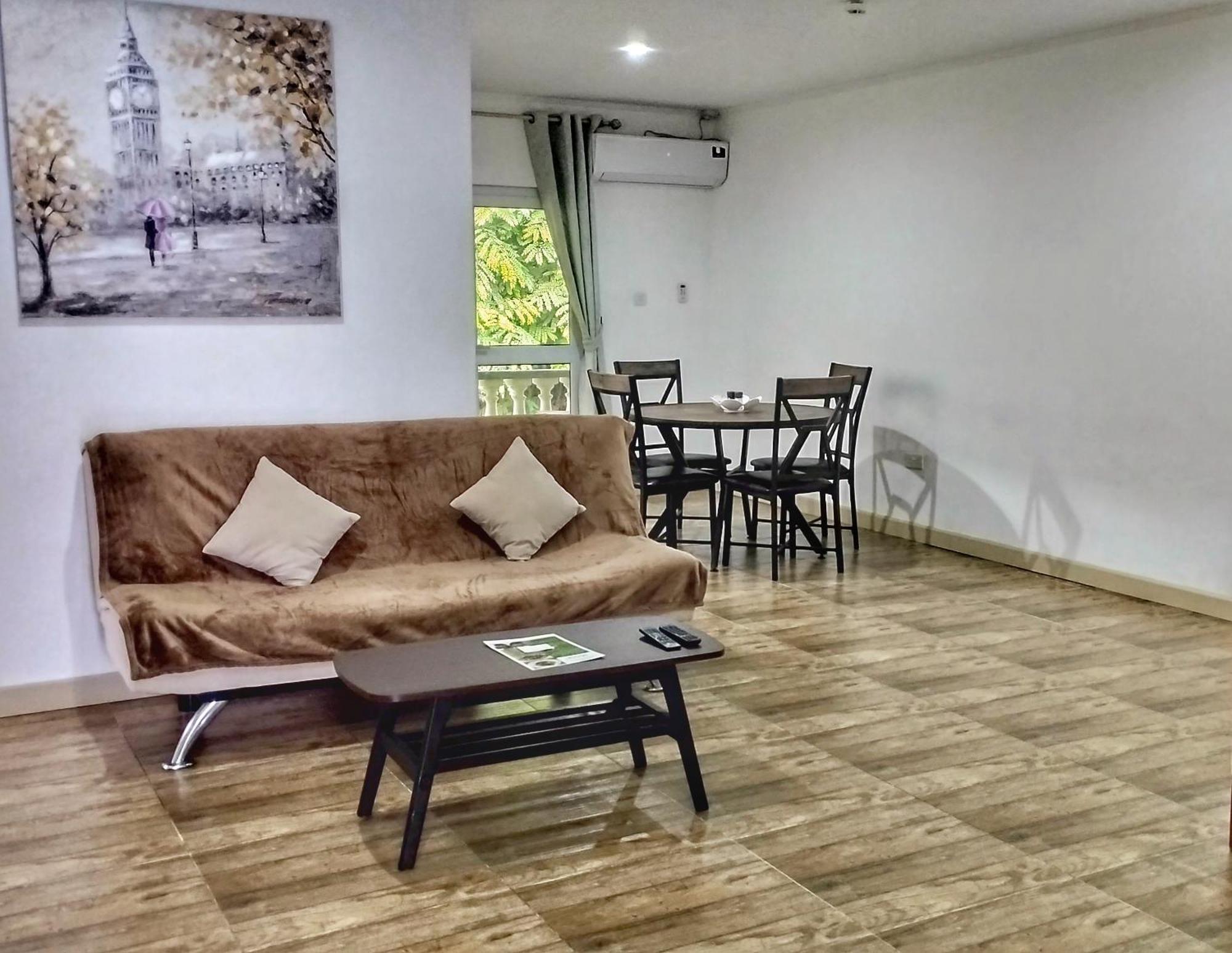 Dovass Self Catering Apartments 타카마카 외부 사진