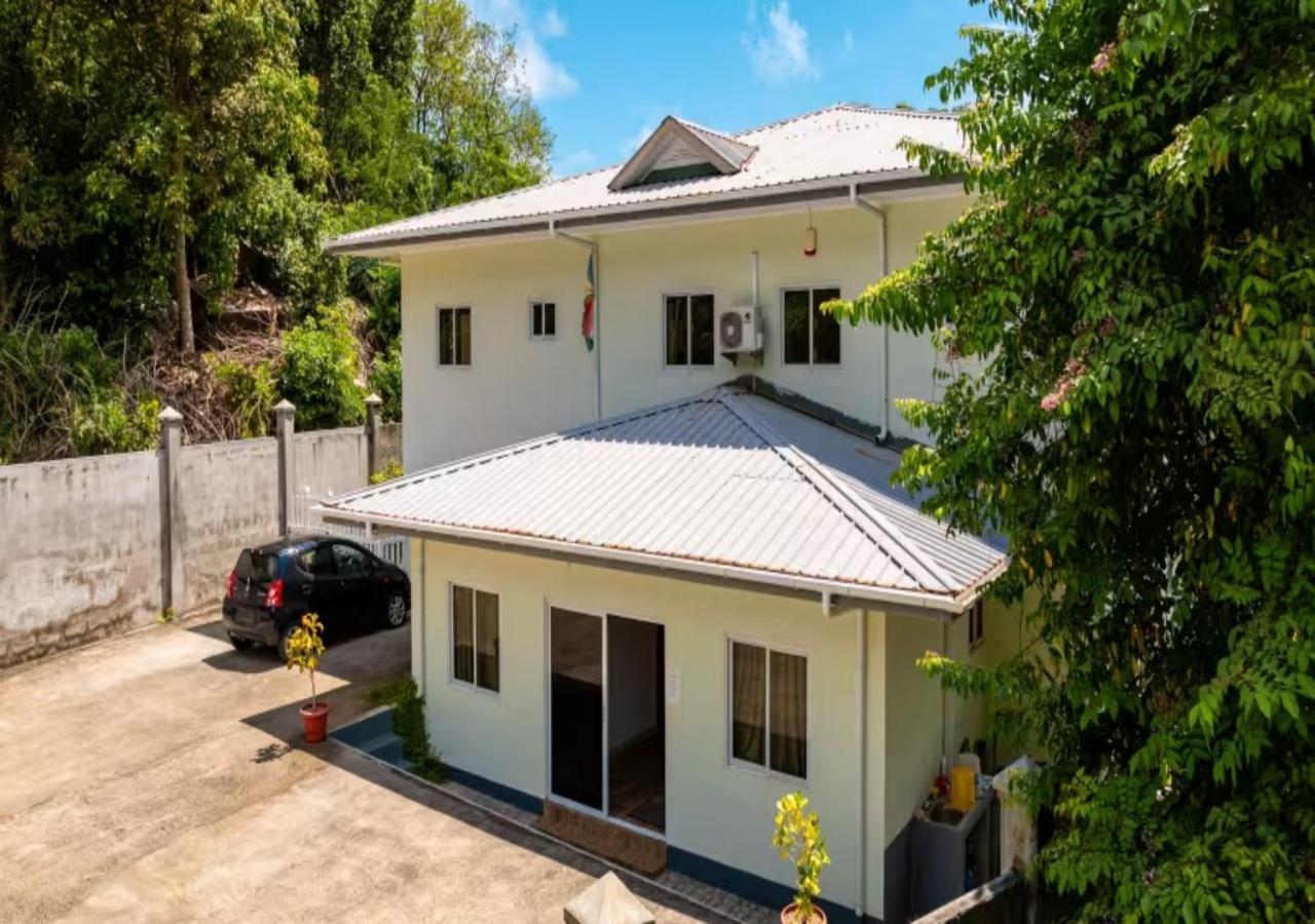 Dovass Self Catering Apartments 타카마카 외부 사진